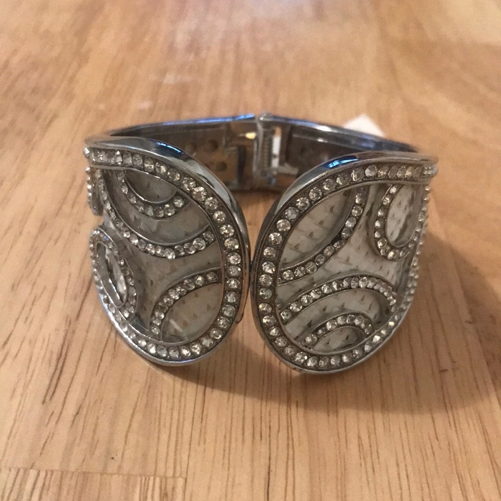 Christina Collection Bangle. - Picture 4 of 5